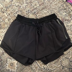 Lululemon hotty hot shirt size 4 Tall